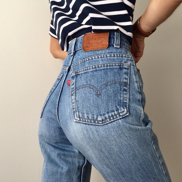 Vintage Levi's Jeans 💙 - Picture 4 of 14